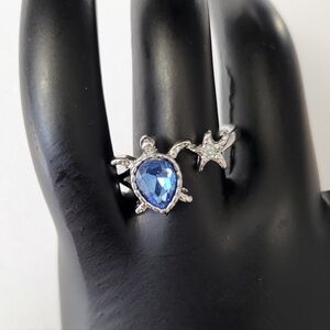 Silvertone Turtle Ring with Blue Gemstone